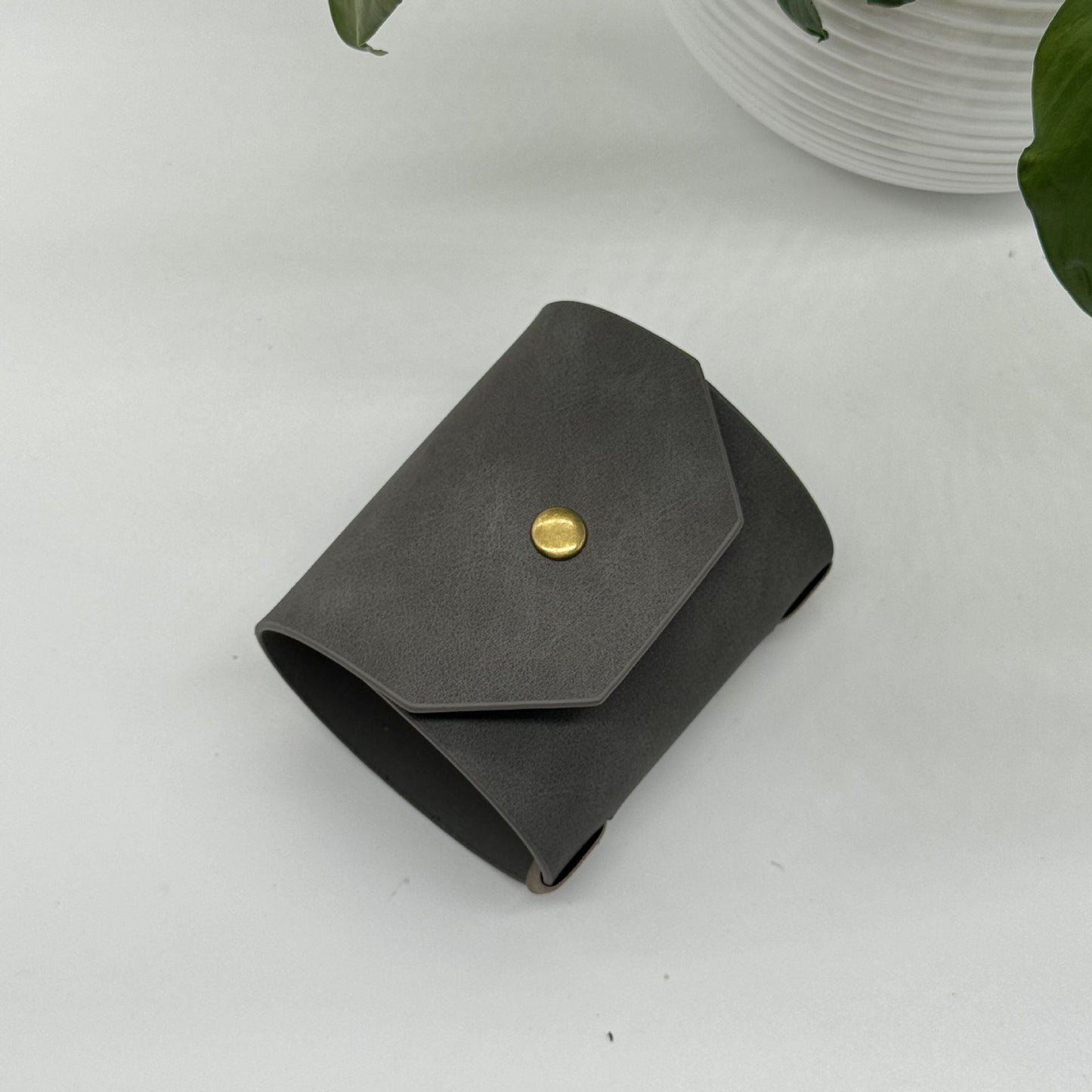 Luno Cash Wrap Wallet | Premium Leather, Magnetic Clasp 9