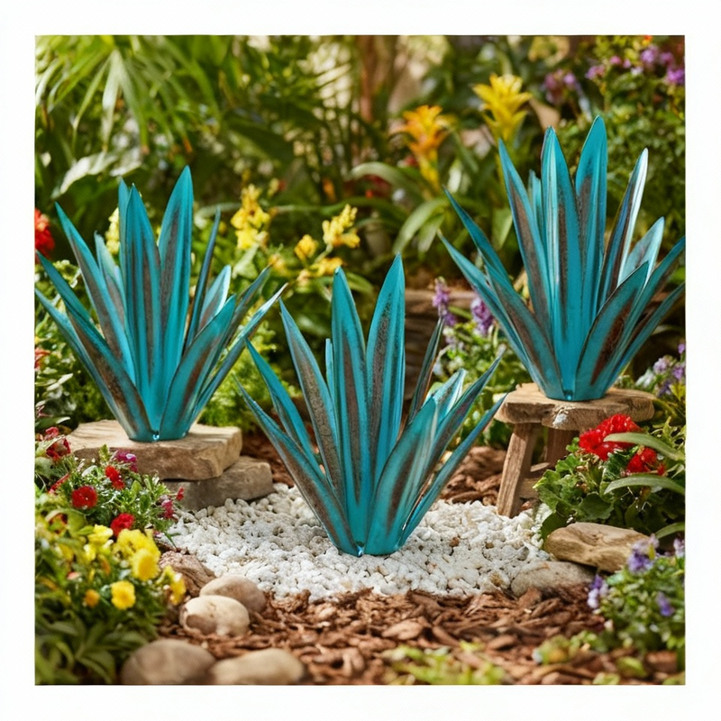 Aero Agave Garden Decor | Waterproof Solar LED Outdoor Ornament - Hartwella