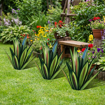 Aero Agave Garden Decor | Waterproof Solar LED Outdoor Ornament - Hartwella