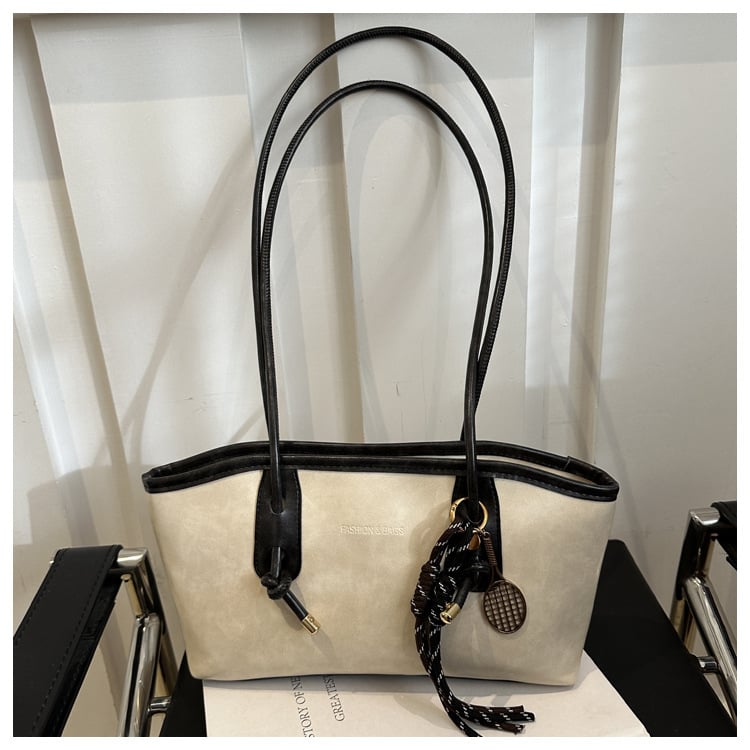Bella Black Shoulder Bag | Large Capacity, Scratch - Resistant for Women - Hartwella