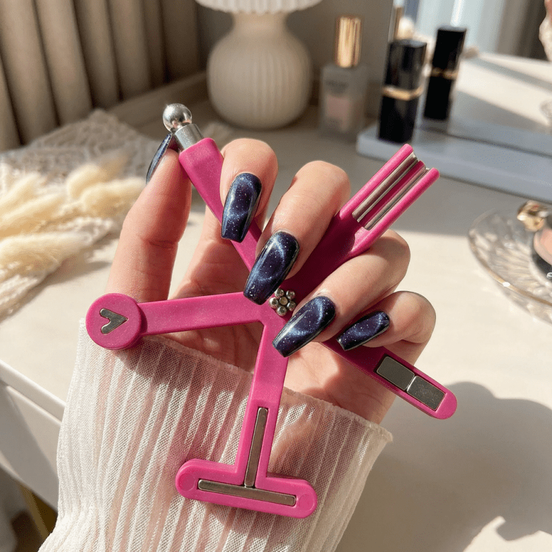 Cleo Nail Magnet Tool | 8 - in - 1 Versatile Design - Hartwella