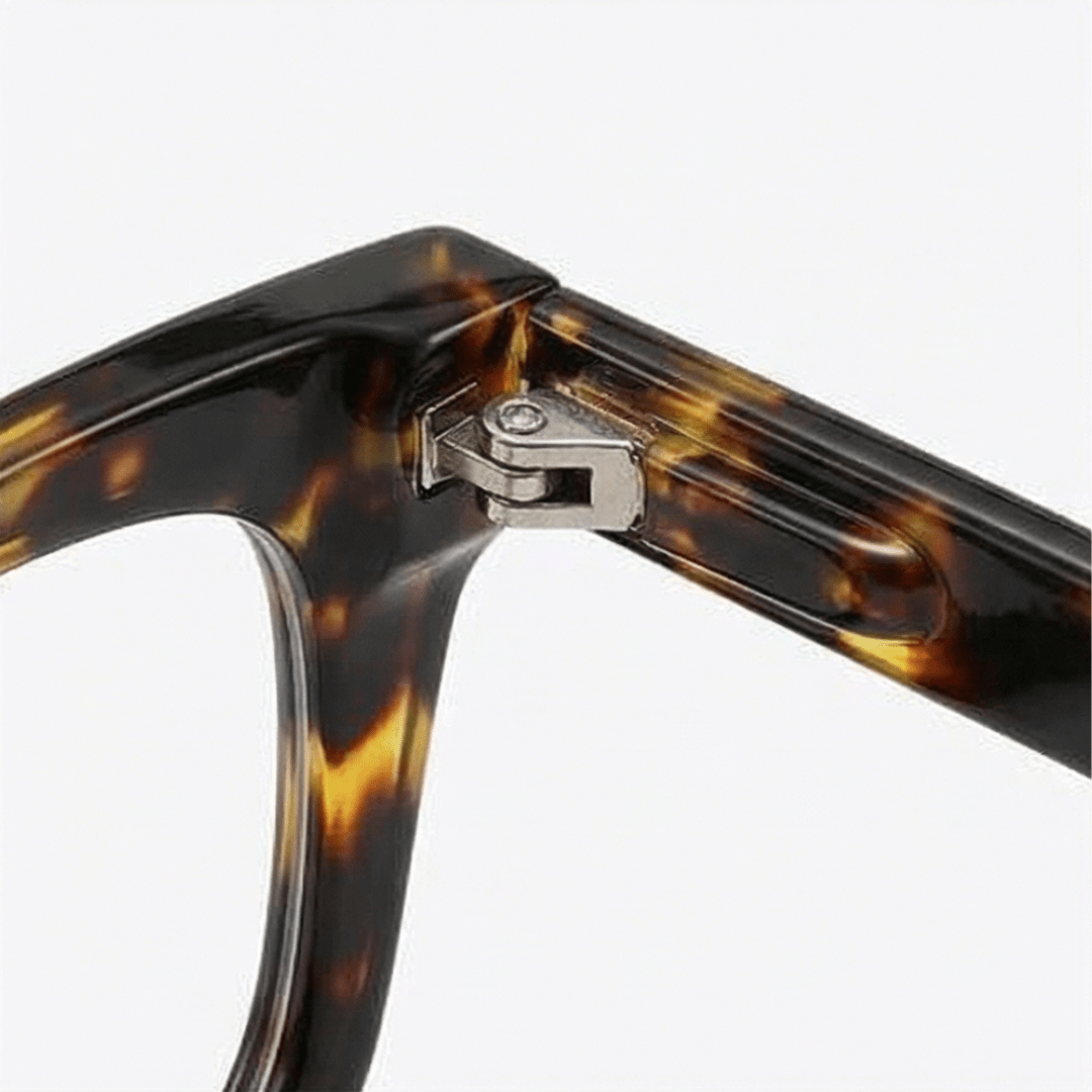 Cleo Reading Glasses for Women | Oversized Tortoiseshell, Blue Light Blocking - Hartwella