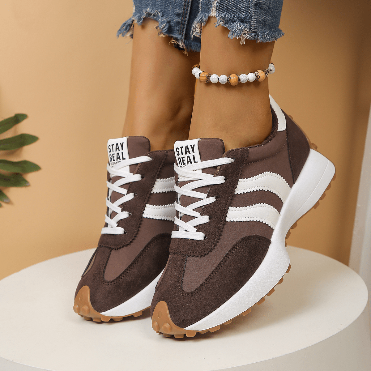 Cleo Sneakers | Comfortable Suede-Textured Design, Anti-Slip Outsole - Hartwella