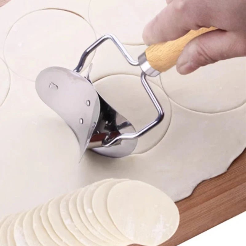Duro Dumpling Cutter | Stainless Steel, 19.1 cm - Hartwella