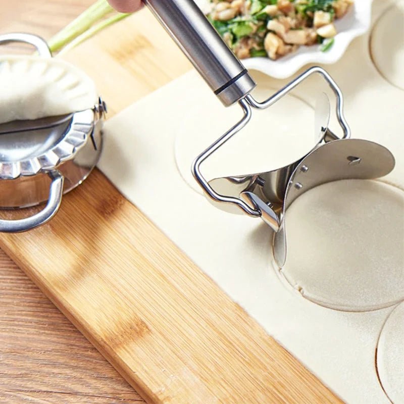 Duro Dumpling Cutter | Stainless Steel, 19.1 cm - Hartwella