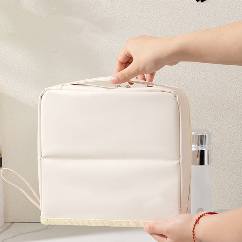Haven Handheld Cosmetic Bag | Stylish, Partitioned Storage - Hartwella