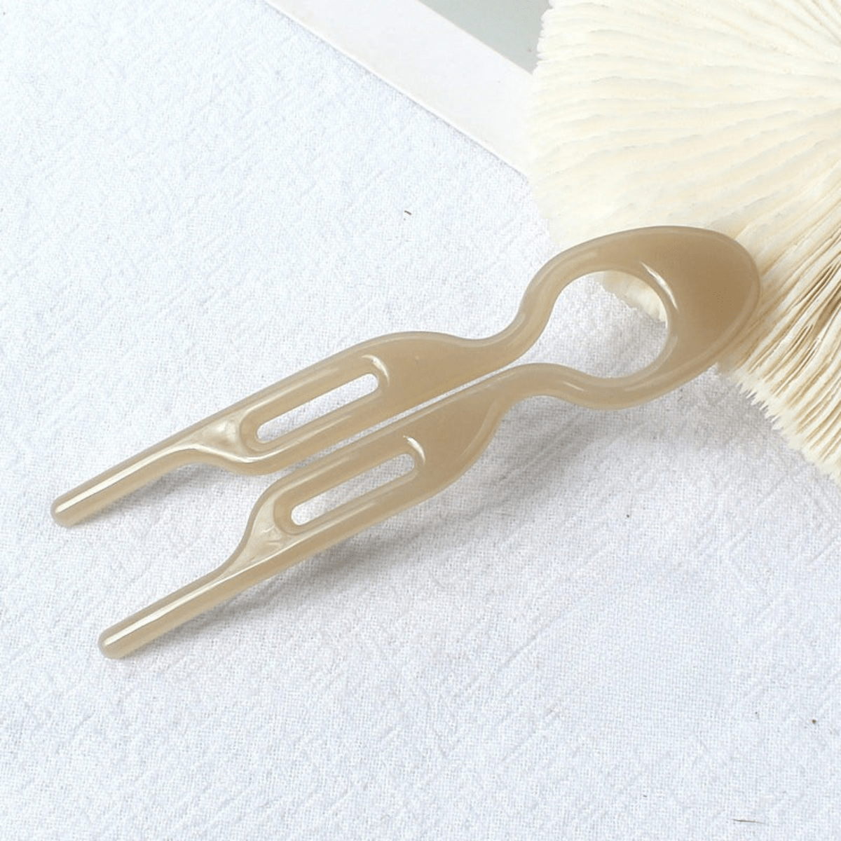 Lunara Hair Pins Set | Effortless Updos, 6 Pieces, Ideal Hair Clips for Thick Hair - Hartwella