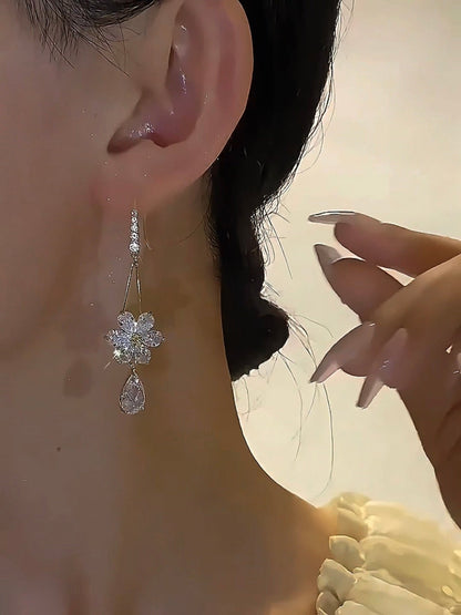 Lunora Earrings | Gold Plated, Lightweight Design - Hartwella