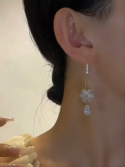 Lunora Earrings | Gold Plated, Lightweight Design - Hartwella