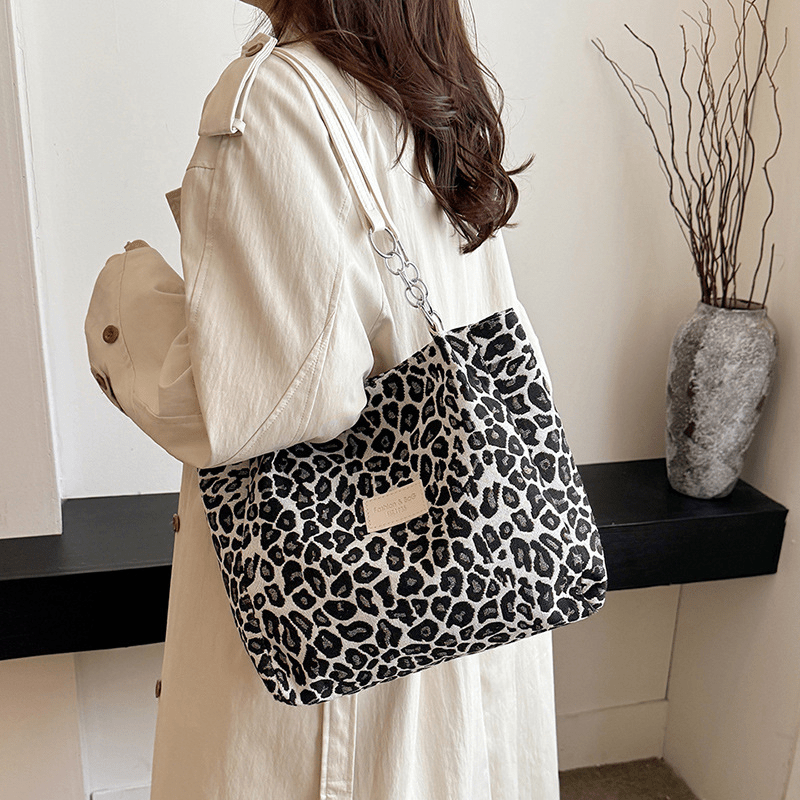 Luxe Leopard Tote | Spacious, Durable Design - Hartwella