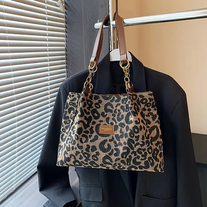 Luxe Leopard Tote | Spacious, Durable Design - Hartwella
