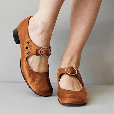 Maya Jane Shoes | Comfortable Low Heeled Cow Leather, Buckle Fastening - Hartwella