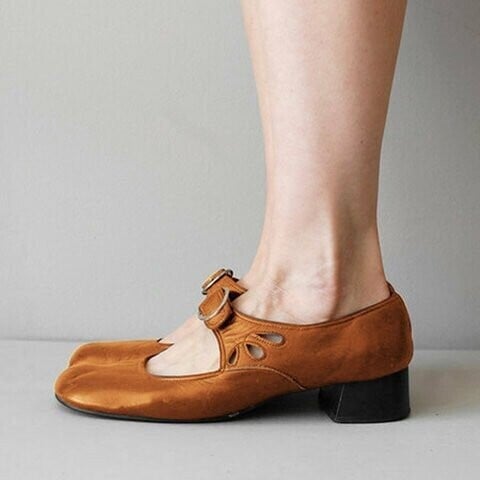Maya Jane Shoes | Comfortable Low Heeled Cow Leather, Buckle Fastening - Hartwella