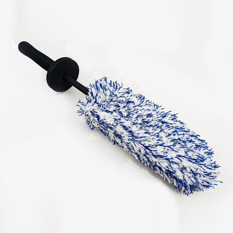 Mira Car Wash Brush | Soft Microfiber, Ergonomic Handle - Hartwella