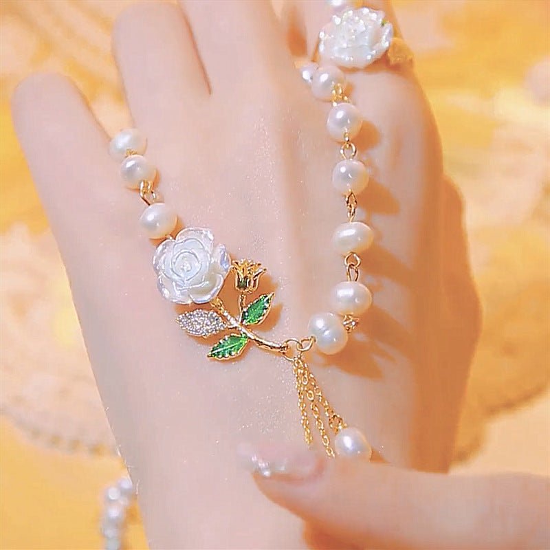 Raya Pearl Necklace | Adjustable Alloy with Zircon Accents - Hartwella