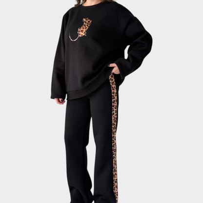 Sola Lounge Set | Oversized Comfort with Trendy Detail - Hartwella