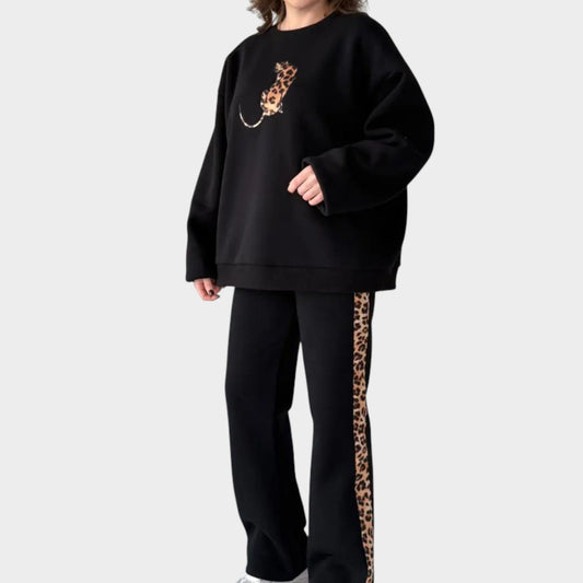 Sola Lounge Set | Oversized Comfort with Trendy Detail - Hartwella