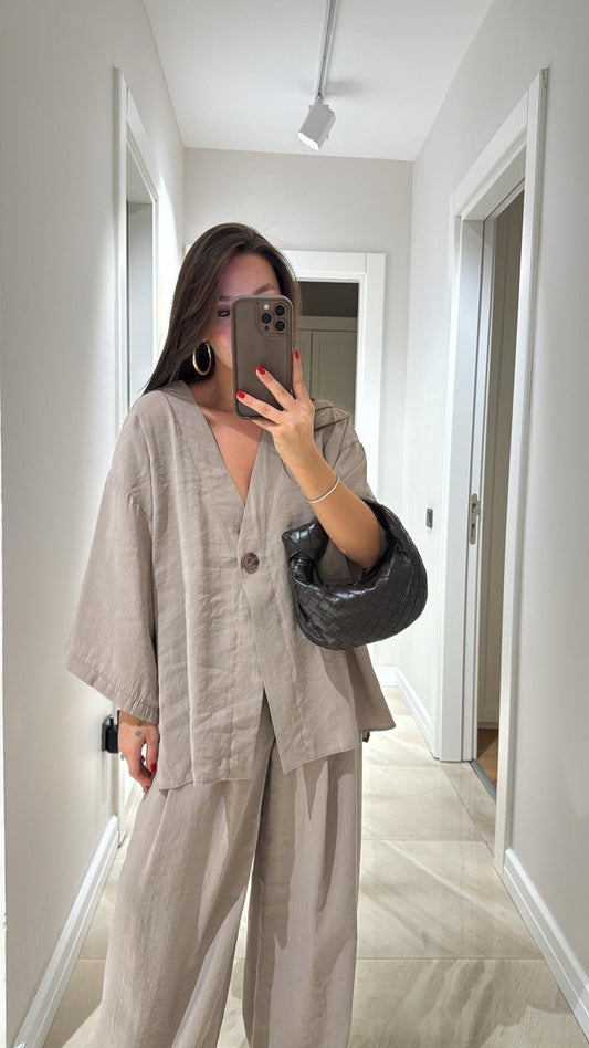 Sola Two - Piece Suit | Comfortable Linen, Versatile Style - Hartwella