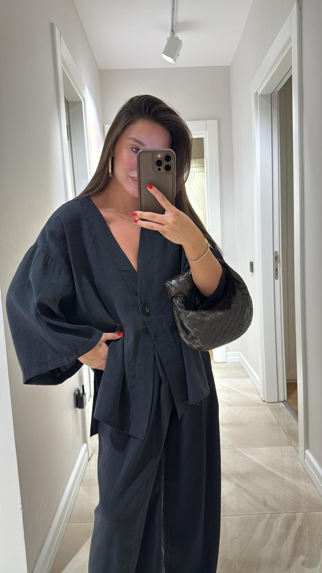 Sola Two - Piece Suit | Comfortable Linen, Versatile Style - Hartwella