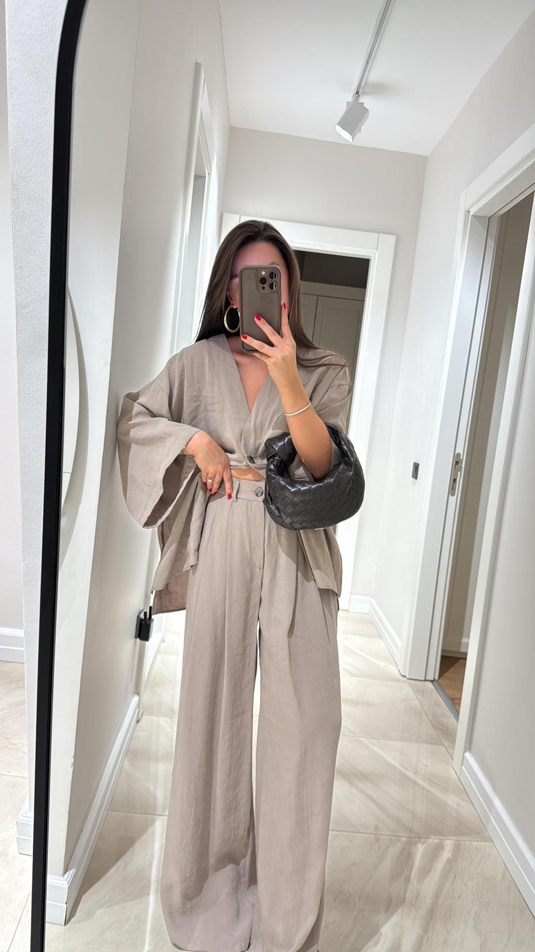 Sola Two - Piece Suit | Comfortable Linen, Versatile Style - Hartwella