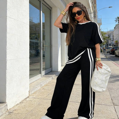 Sora Women's Set | Relaxed Wide-Leg Loungewear Two Piece Set - Hartwella