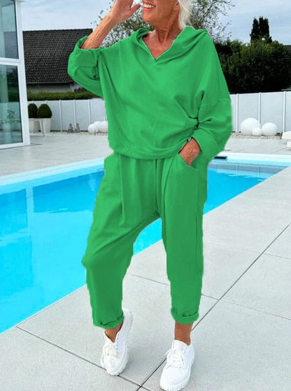 Tina Hoodie Set Women | Comfortable Sweatshirt and Sweatpants Ensemble - Hartwella