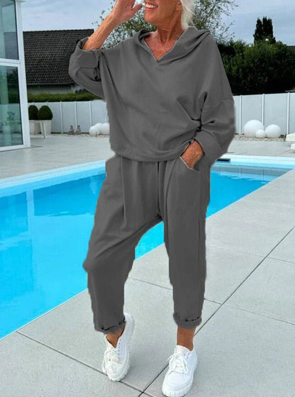 Tina Hoodie Set Women | Comfortable Sweatshirt and Sweatpants Ensemble - Hartwella