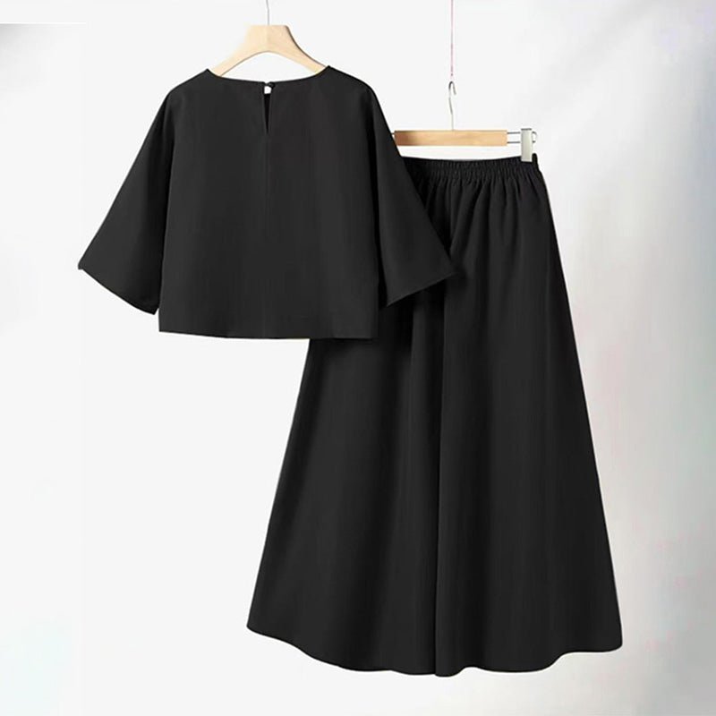 Wendy Women's Set | Comfortable Loungewear Two Piece Set with Loose - Fit T-Shirt and Wide - Leg Pants - Hartwella
