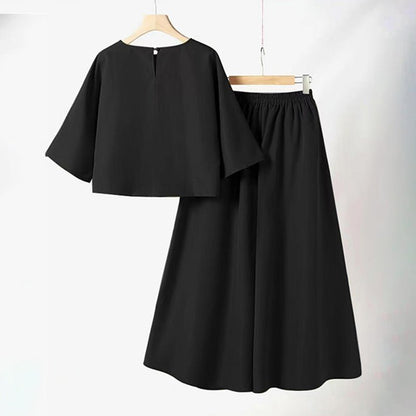 Wendy Women's Set | Comfortable Loungewear Two Piece Set with Loose - Fit T-Shirt and Wide - Leg Pants - Hartwella