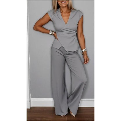Wina Women's Outfit | V-Neck Top & Pants Set, Plus Size Clothing, Comfortable Fit - Hartwella