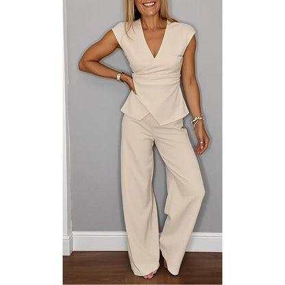 Wina Women's Outfit | V-Neck Top & Pants Set, Plus Size Clothing, Comfortable Fit - Hartwella